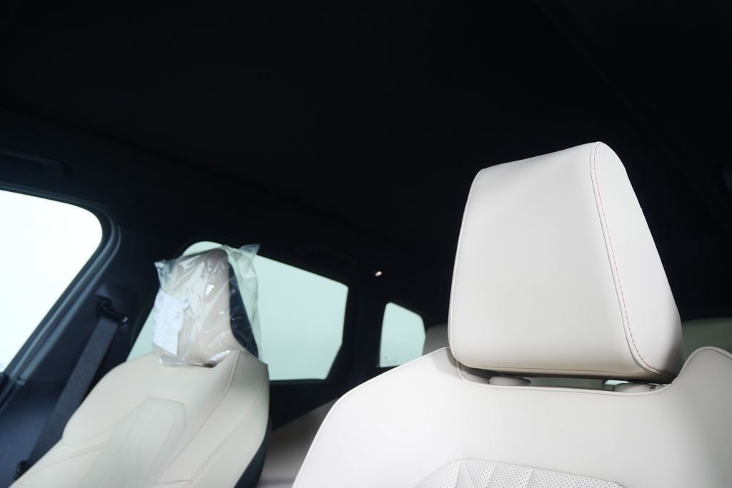 Used 2026 BMW X3 xDrive30 w/ Convenience Package image 11