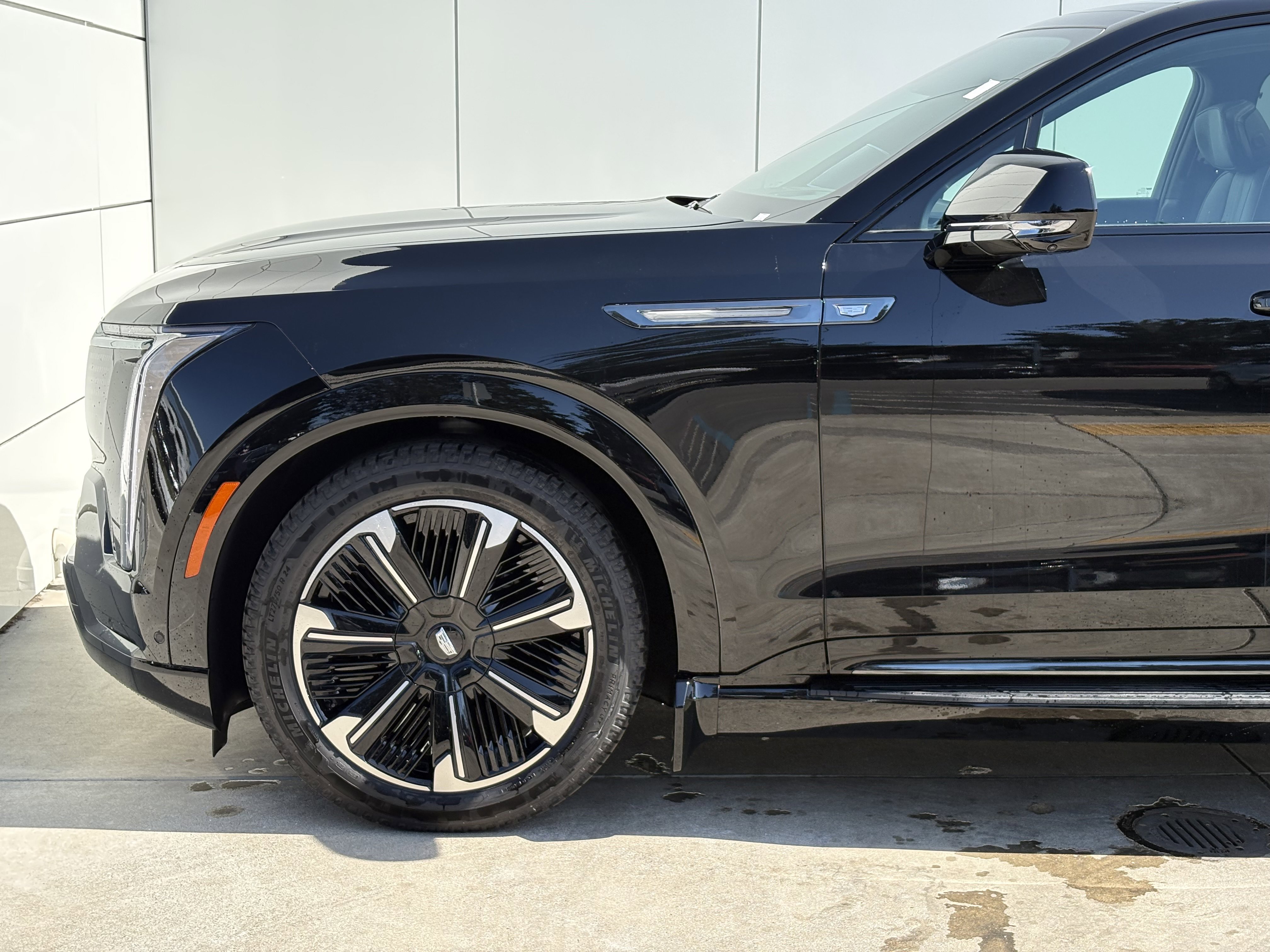 New 2025 Cadillac Escalade IQ Sport 2 w/ LPO, Premium Carpet Package image 5