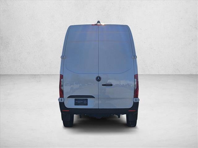 Used 2025 Mercedes-Benz Sprinter 2500 image 8