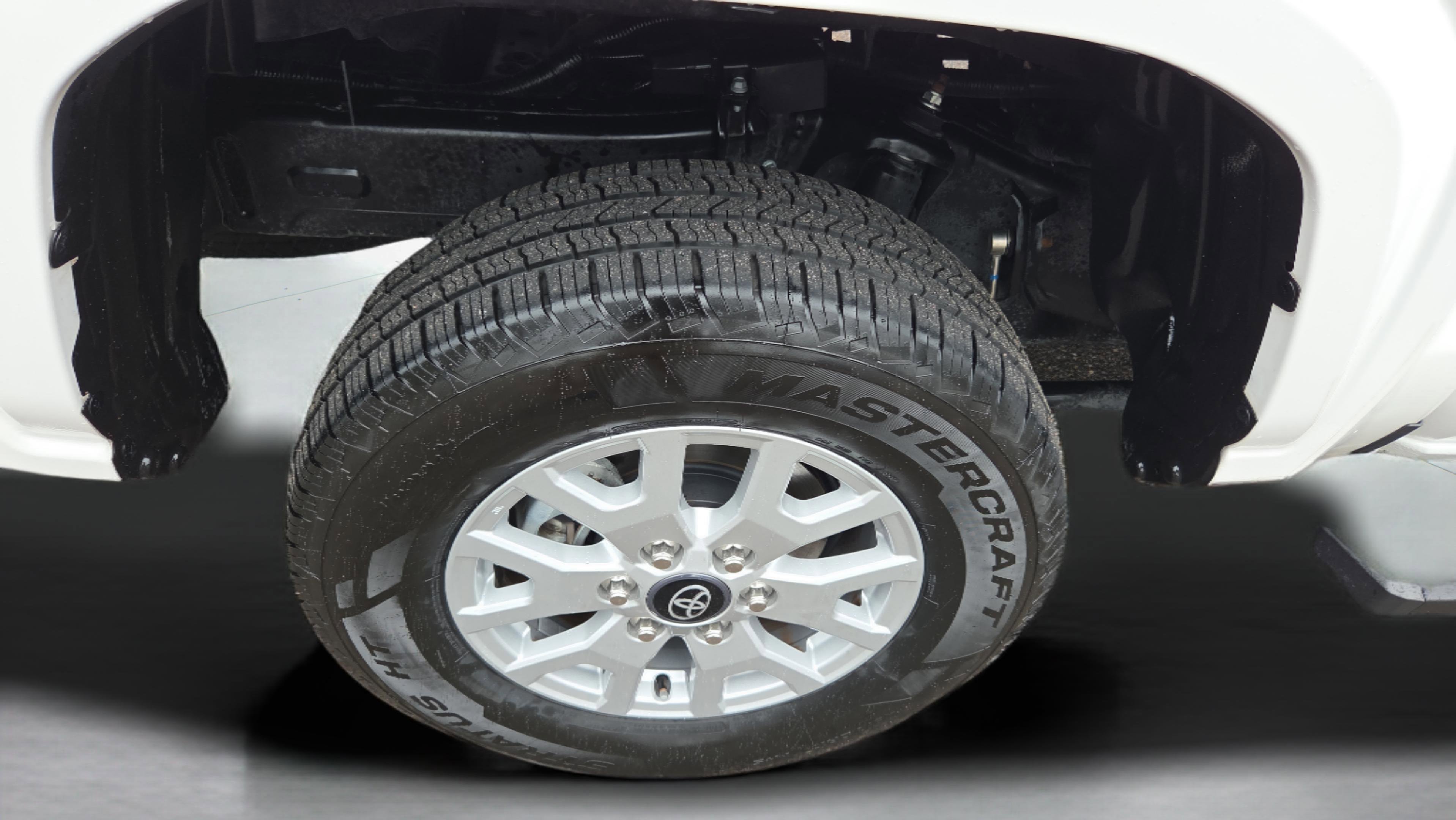 Used 2024 Toyota Tacoma SR5 image 31