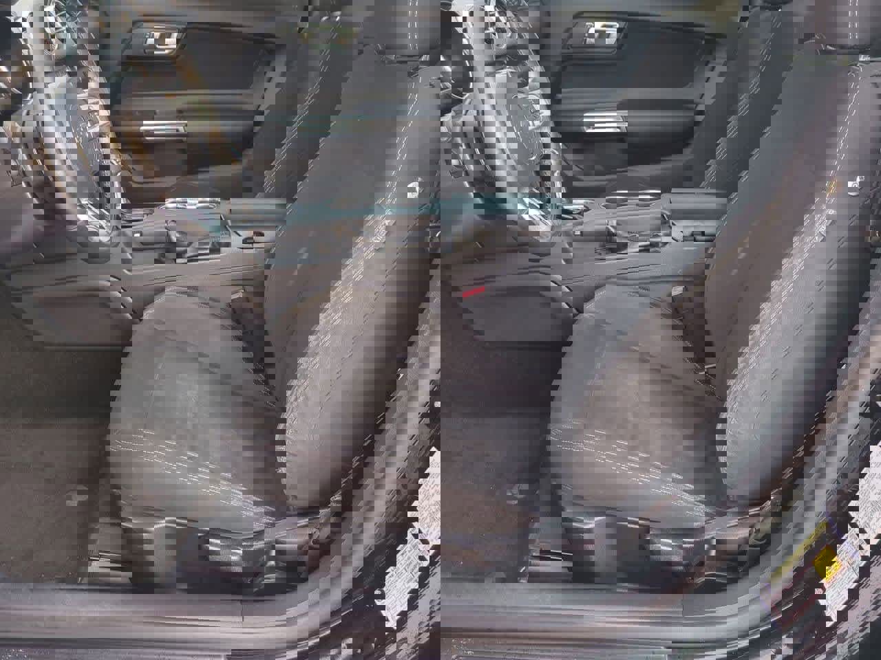 Used 2018 Ford Mustang Coupe image 15