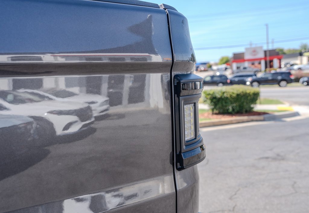 Used 2025 Jeep Gladiator Sport image 27