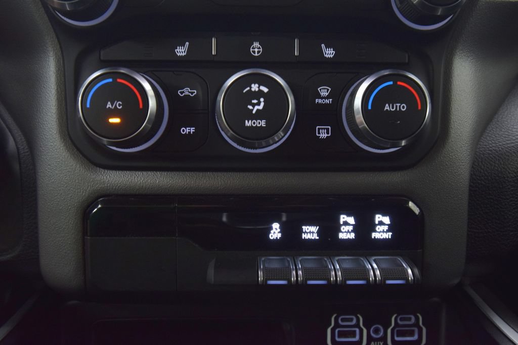 Used 2020 RAM 1500 Big Horn AWD/4WD image 30