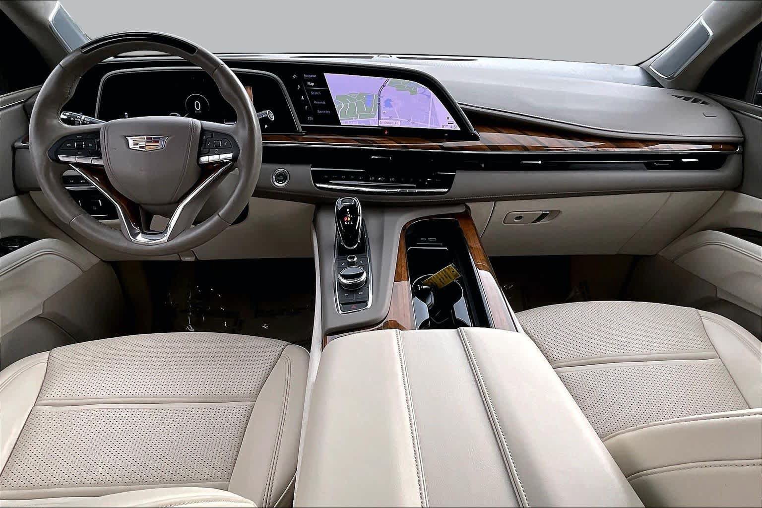 Used 2024 Cadillac Escalade Sport Platinum w/ LPO, ONYX Package AWD/4WD image 29