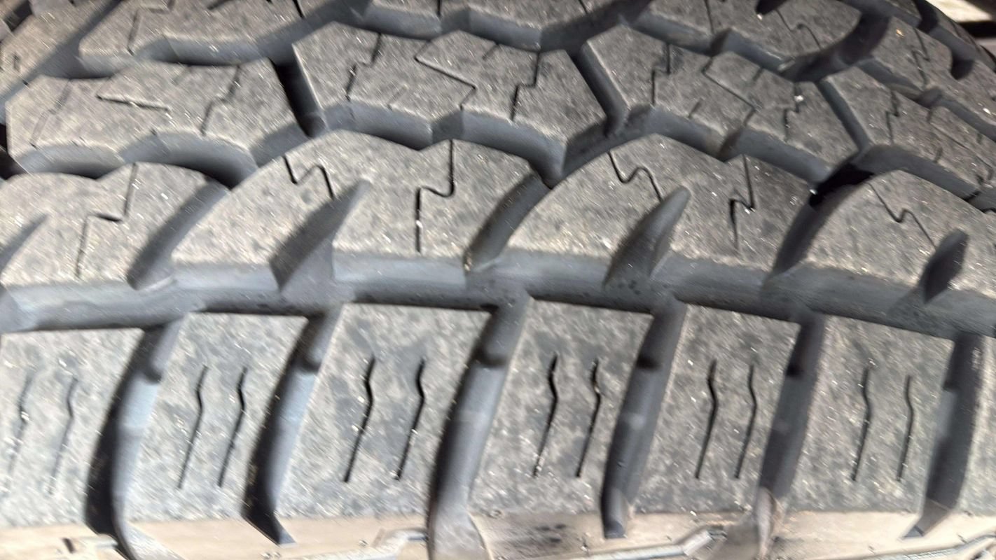 Used 2024 Jeep Wrangler Unlimited Rubicon AWD/4WD image 23