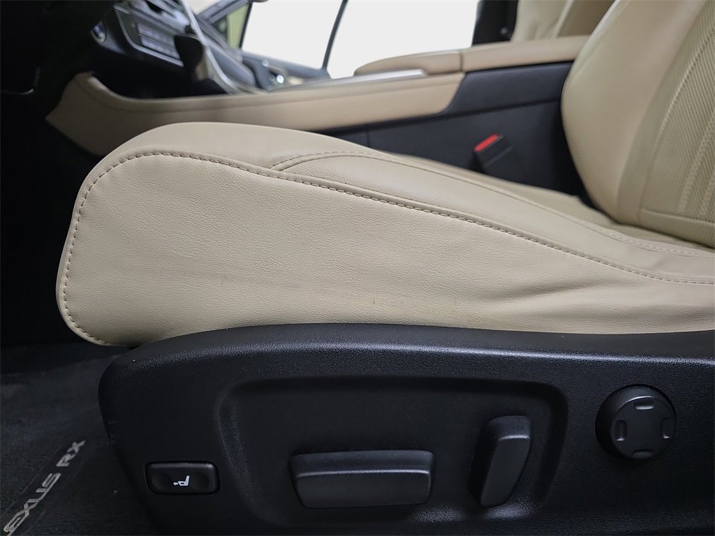 Used 2022 Lexus RX 450hL Luxury image 29