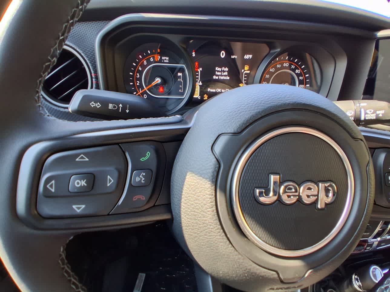 New 2026 Jeep Gladiator Rubicon w/ Safety Group AWD/4WD image 22
