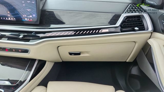 Used 2026 BMW X7 M60i AWD/4WD image 39