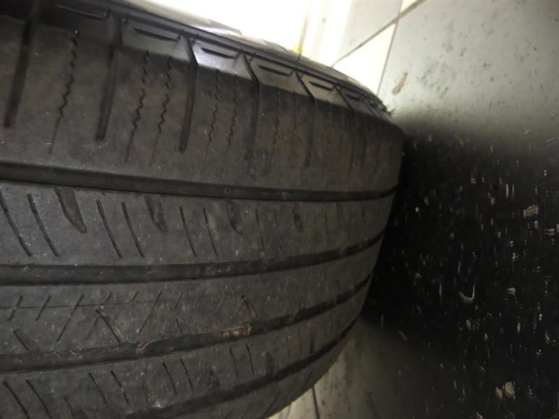 Used 2021 Toyota Highlander XLE image 36