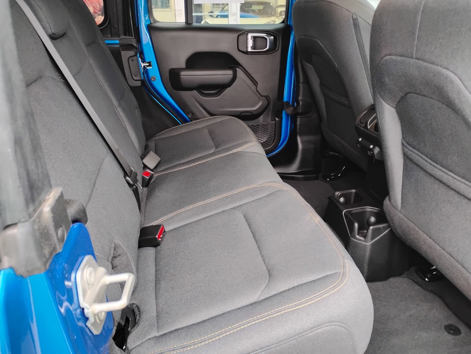 Used 2024 Jeep Wrangler Sport S image 18