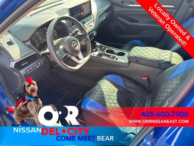 Used 2025 Nissan Altima 2.5 SL FWD image 13