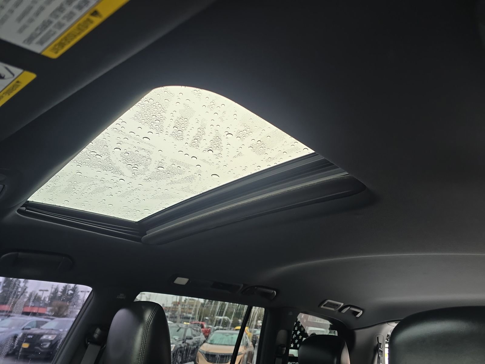 Used 2021 Nissan Armada SL image 25