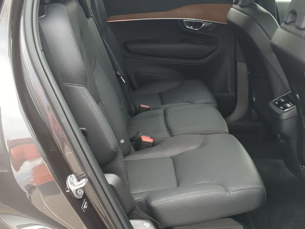 Certified 2024 Volvo XC90 B6 Plus w/ Protection Package Premier AWD/4WD image 19