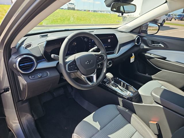 New 2026 Chevrolet Trax LT FWD image 10