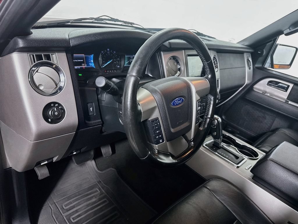 Used 2017 Ford Expedition EL Limited w/ Equipment Group 301A RWD image 9