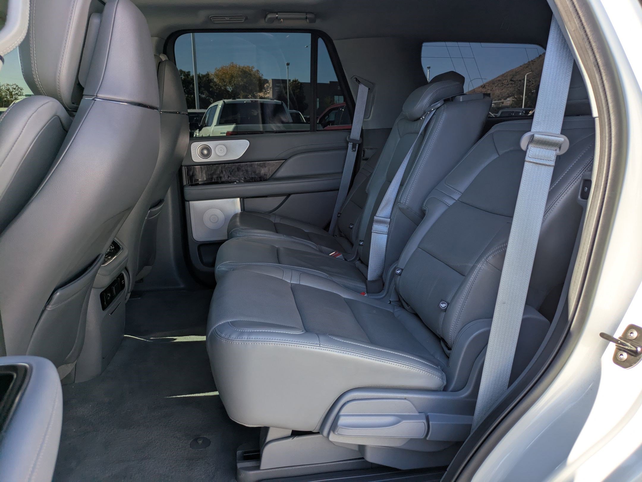 Used 2021 Lincoln Navigator Reserve image 27