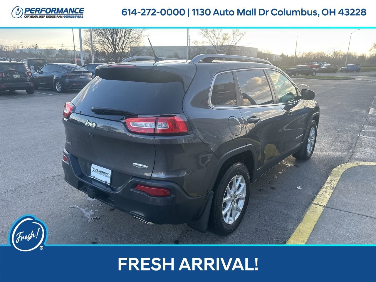 Used 2016 Jeep Cherokee Latitude w/ Cold Weather Group image 4