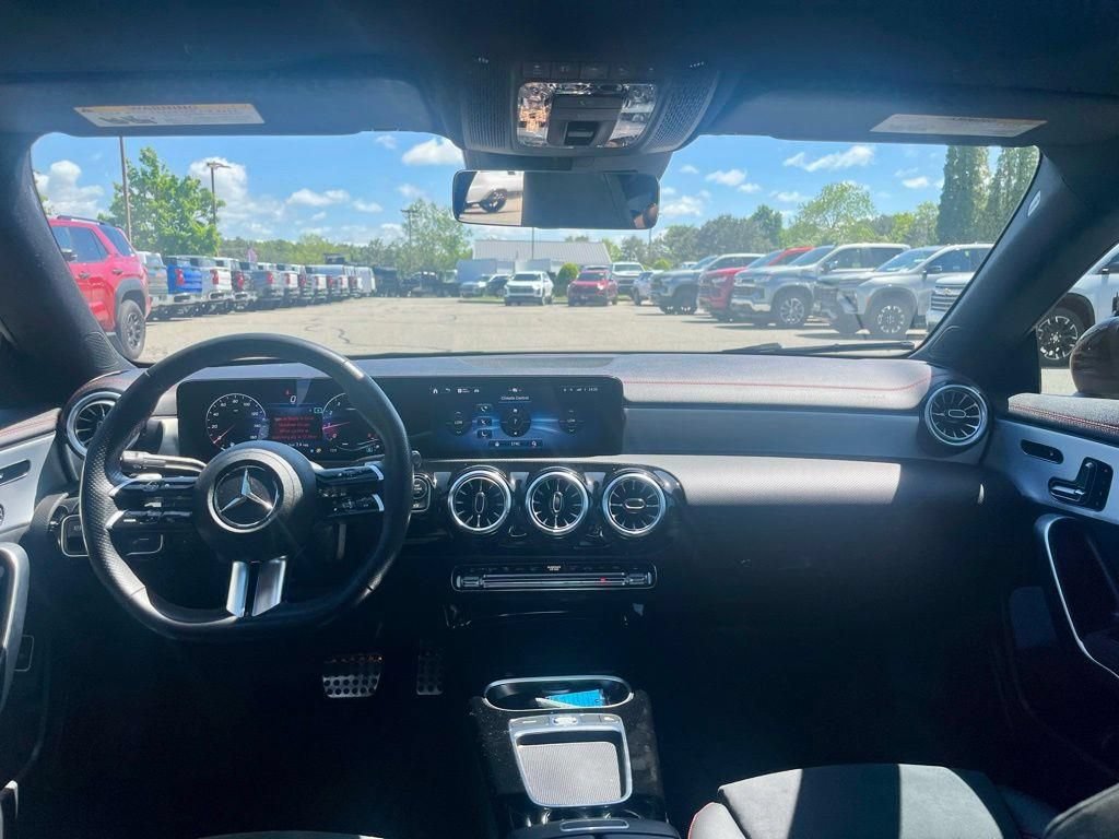 Used 2024 Mercedes-Benz CLA 250 4MATIC image 21