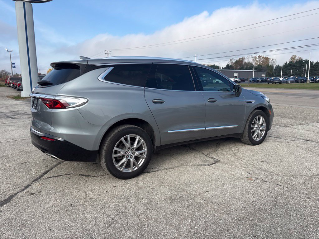 Used 2023 Buick Enclave Premium AWD/4WD image 8
