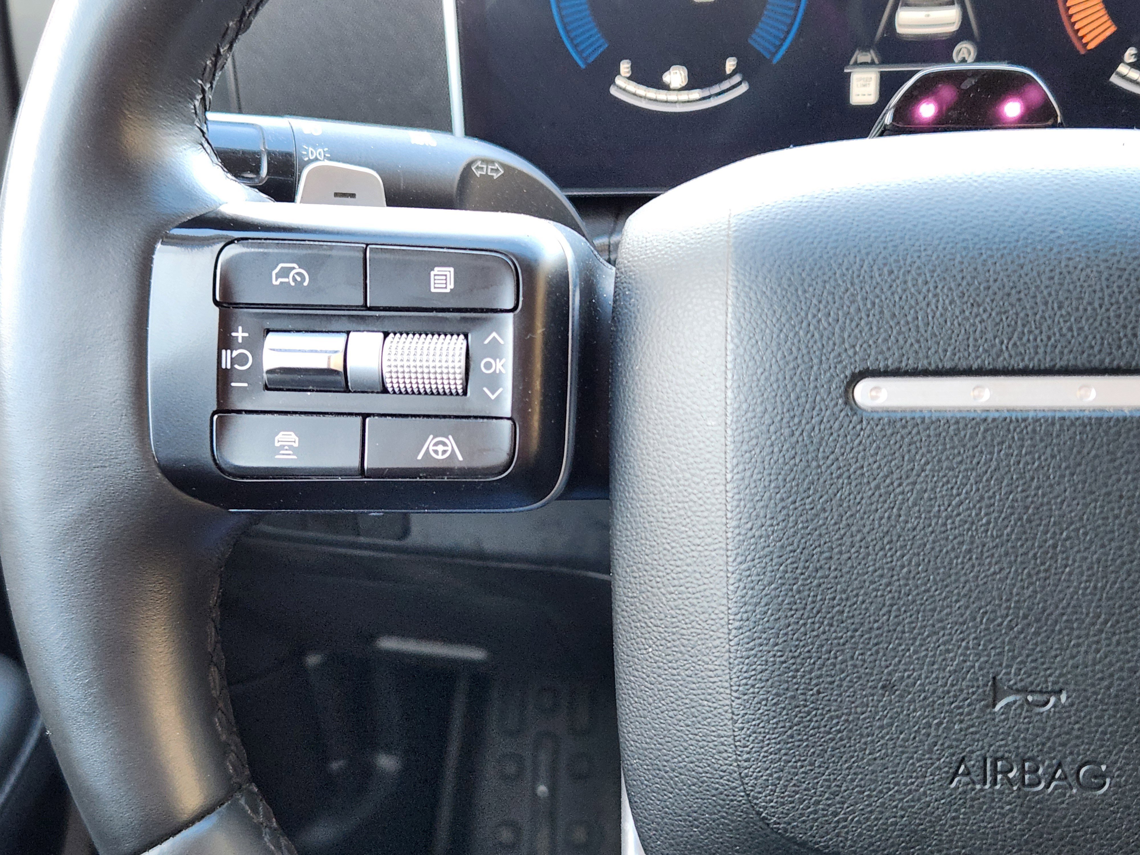 Used 2024 Hyundai Santa Fe SEL image 22