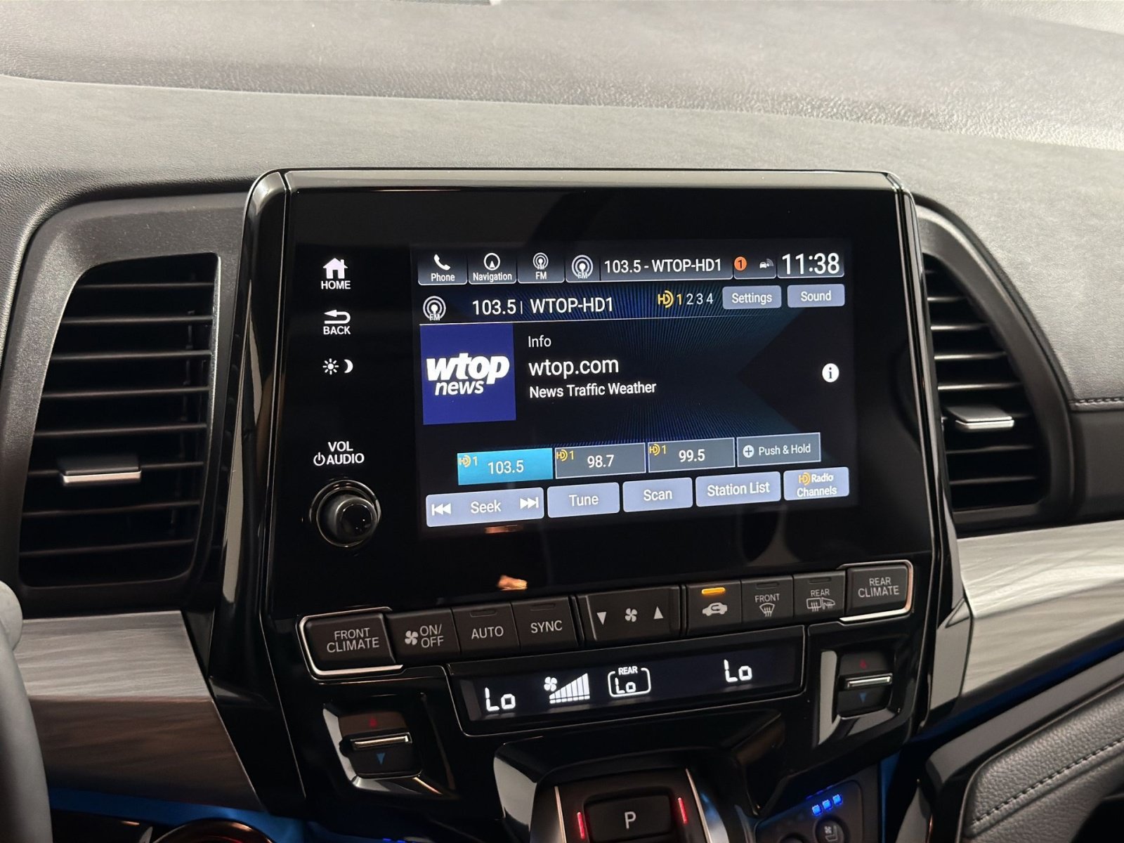 Used 2024 Honda Odyssey Elite image 18