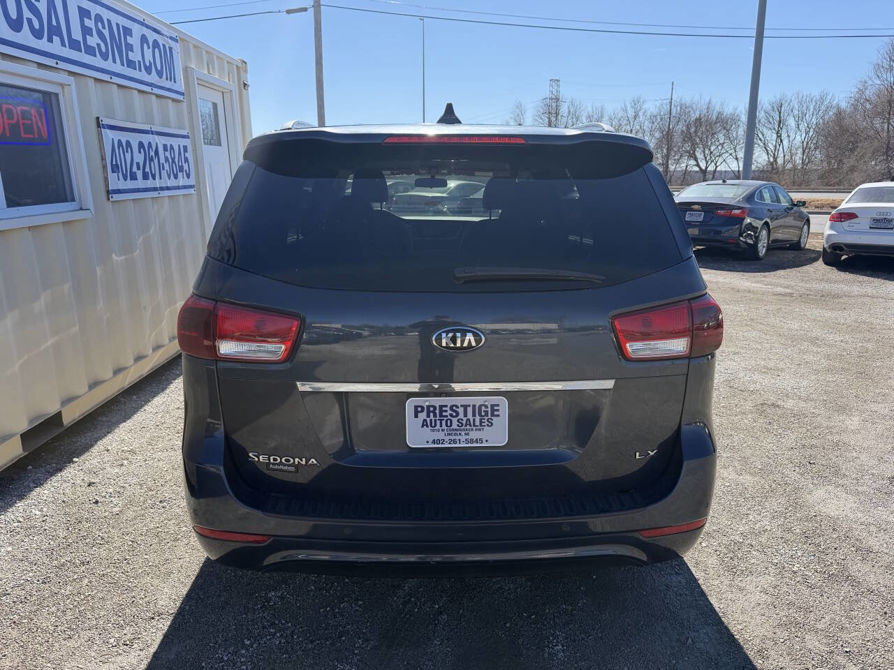 Used 2016 Kia Sedona LX w/ LX Convenience Package FWD image 5