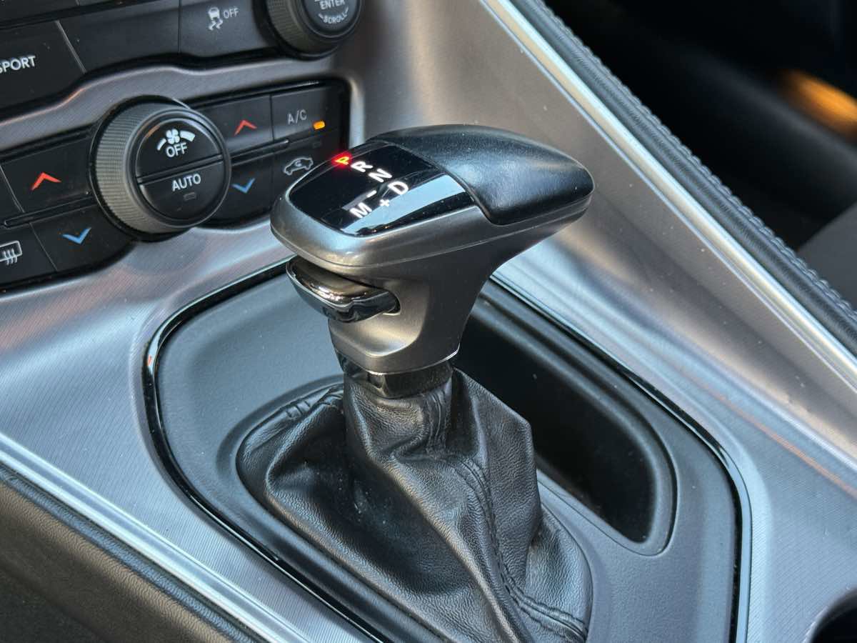 Used 2020 Dodge Challenger SXT RWD image 21