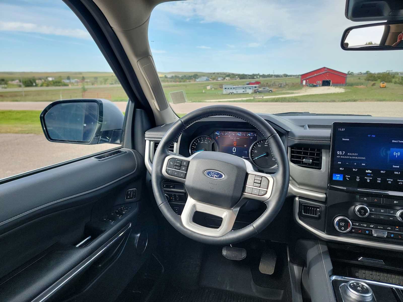 Used 2024 Ford Expedition Max XLT AWD/4WD image 14