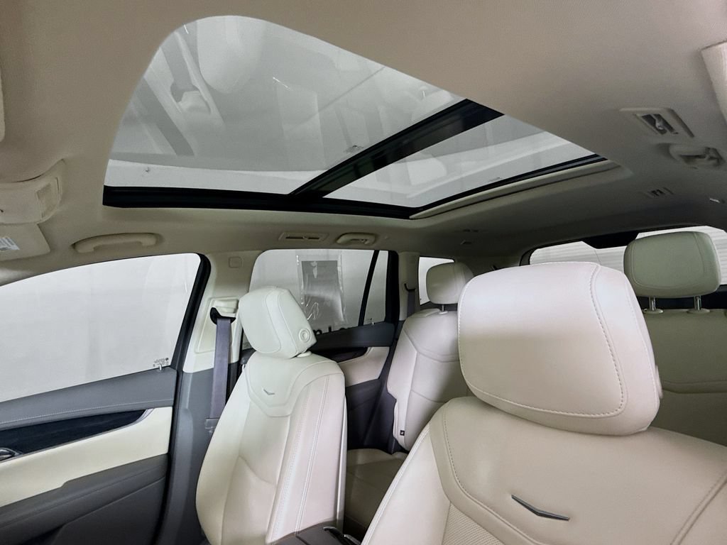 Used 2023 Cadillac XT6 Premium Luxury FWD image 22