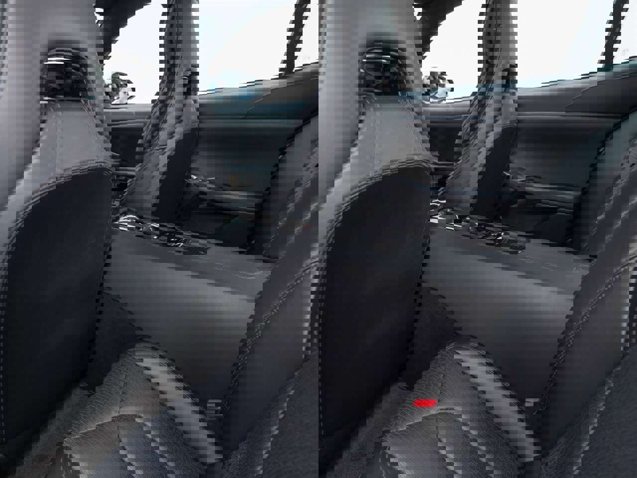 Used 2025 Karma Revero Luxury image 67