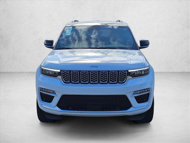 New 2025 Jeep Grand Cherokee Summit image 2