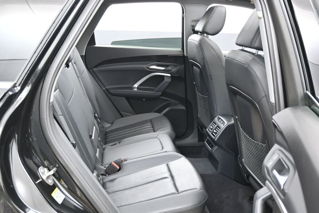 Used 2025 Audi Q5 Premium w/ Convenience Package AWD/4WD image 35