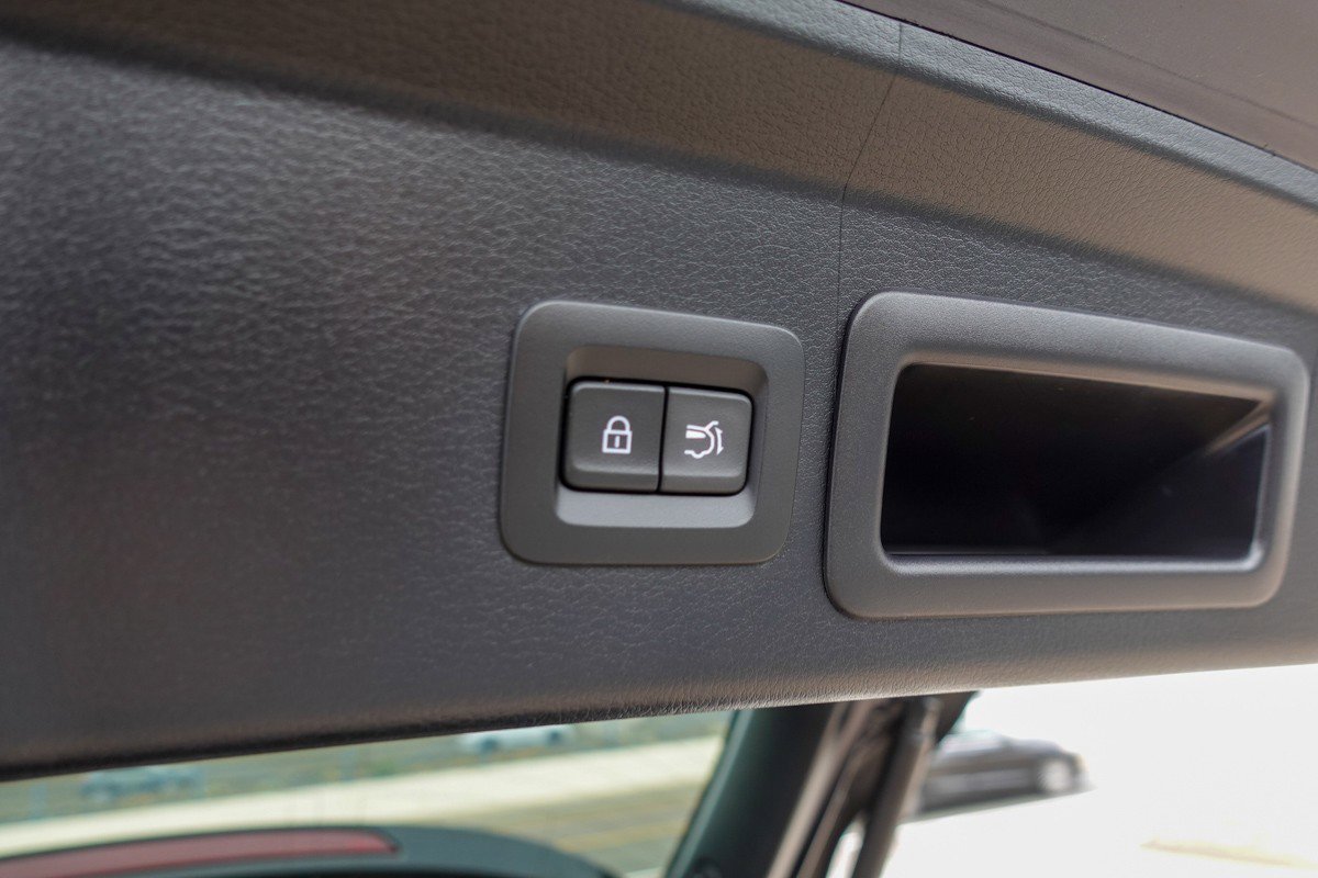 Certified 2025 MAZDA CX-30 AWD 2.5 S w/ Premium Package image 26