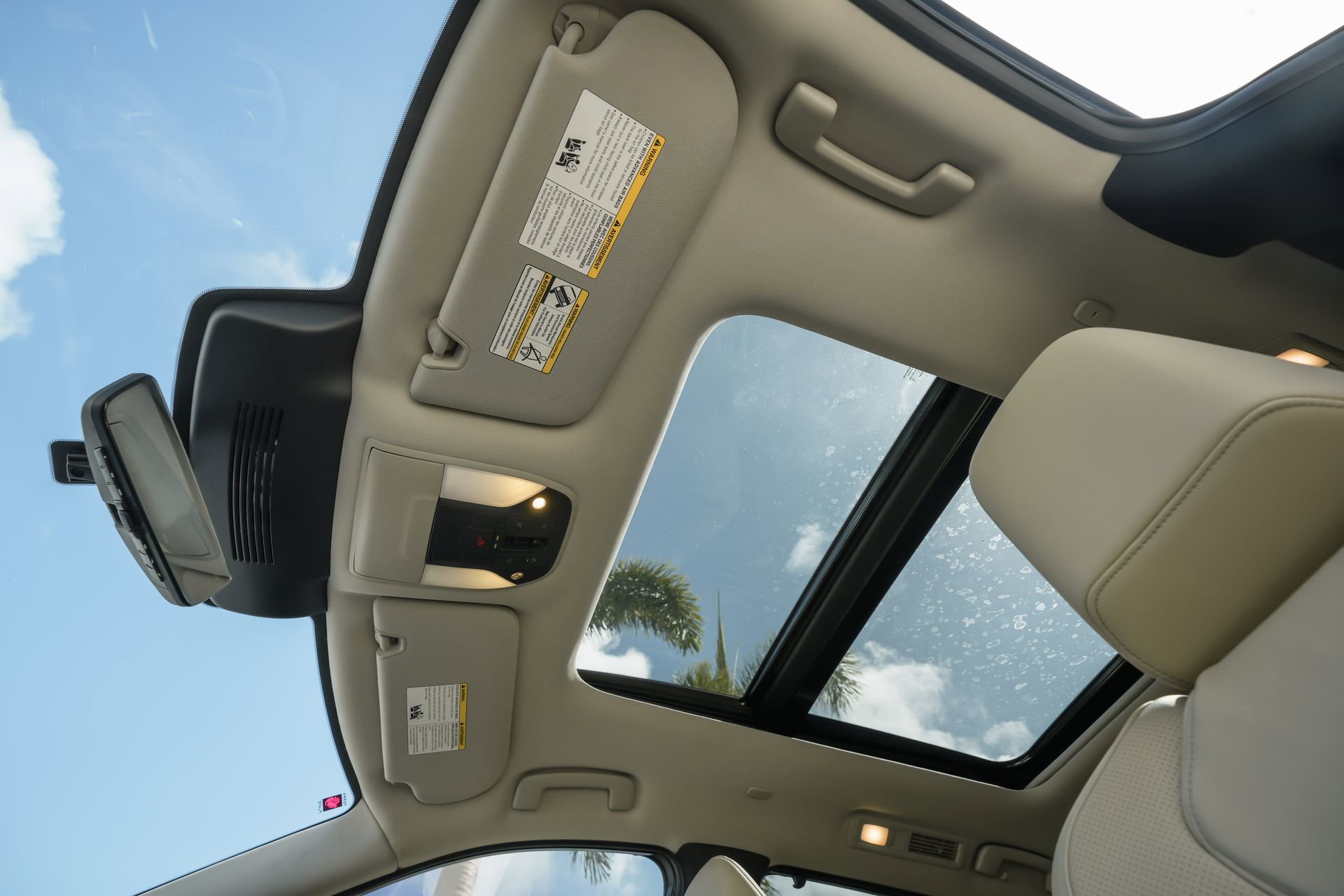 Used 2025 INFINITI QX60 Luxe w/ Vision Package image 19