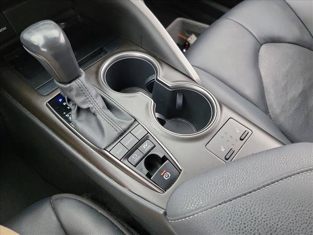Used 2022 Toyota Camry XSE w/ Cold Weather Package FWD image 23