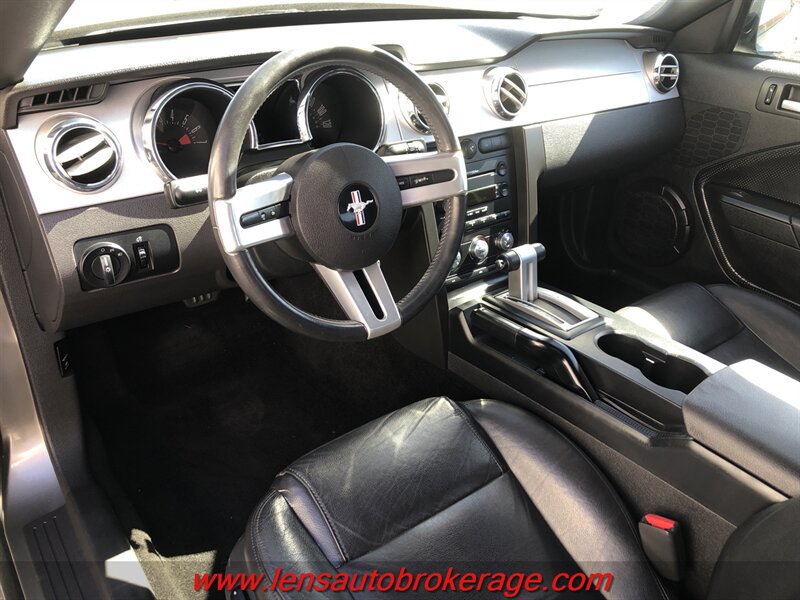 Used 2005 Ford Mustang Premium RWD image 14