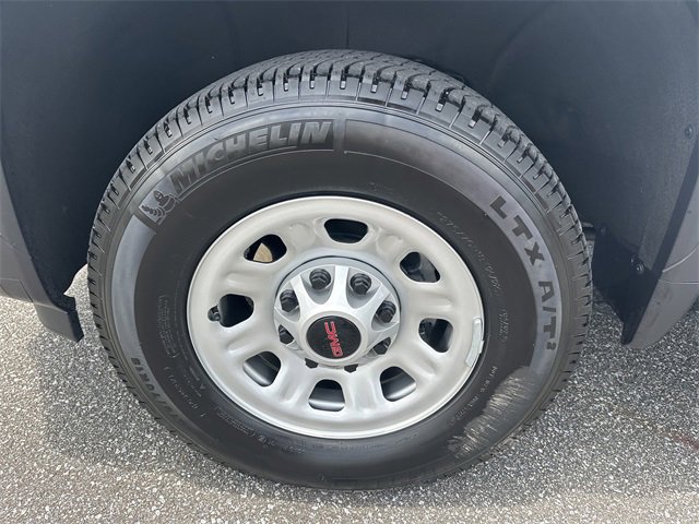 Used 2024 GMC Sierra 2500 Pro image 10