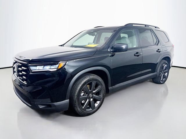 Used 2024 Honda Pilot Sport image 5