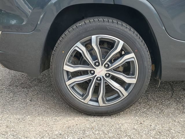 Used 2018 GMC Terrain Denali w/ Driver Alert Package II AWD/4WD image 5