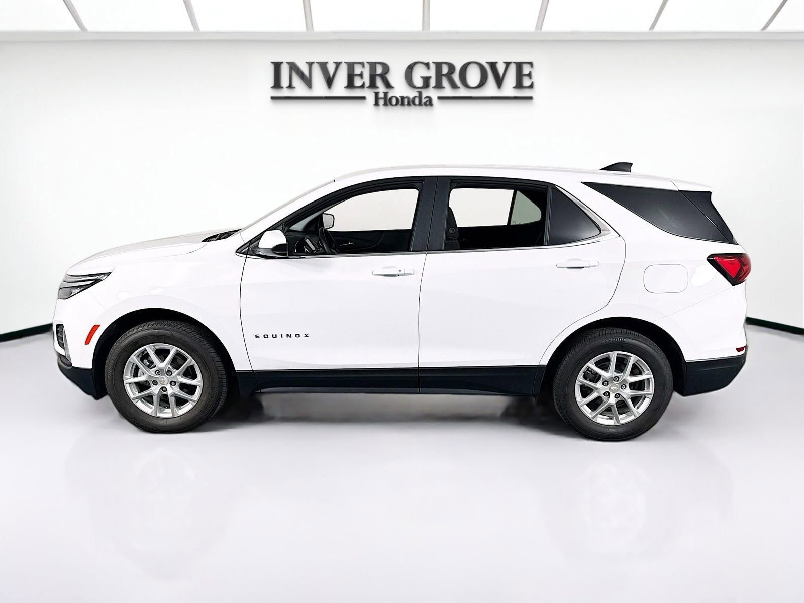 Used 2023 Chevrolet Equinox LT AWD/4WD image 8