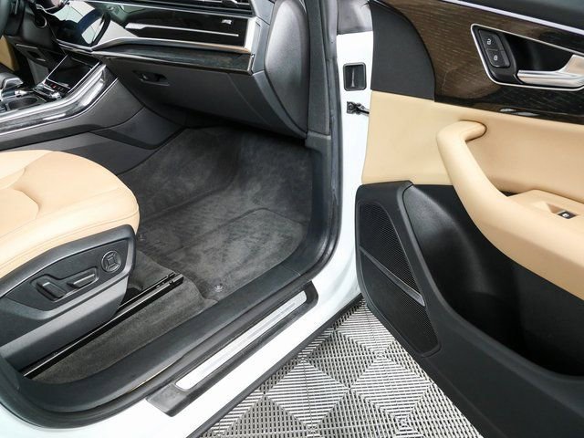 Used 2019 Audi Q8 Prestige w/ Towing Package AWD/4WD image 26