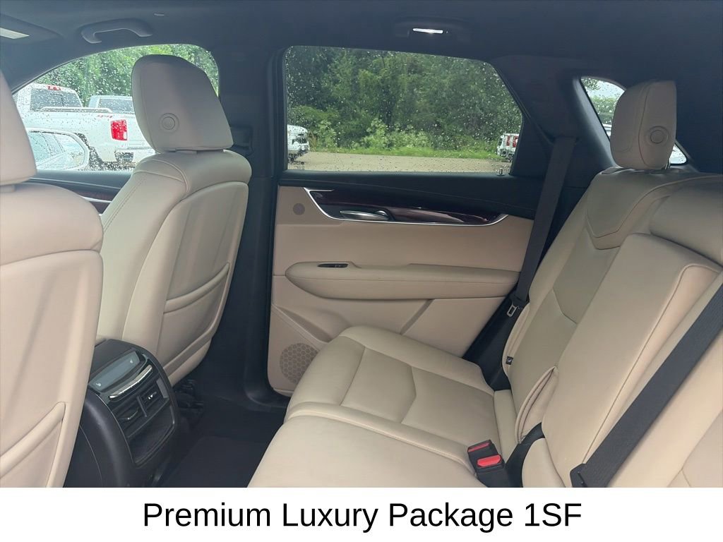 Used 2019 Cadillac XT5 Premium Luxury AWD/4WD image 11