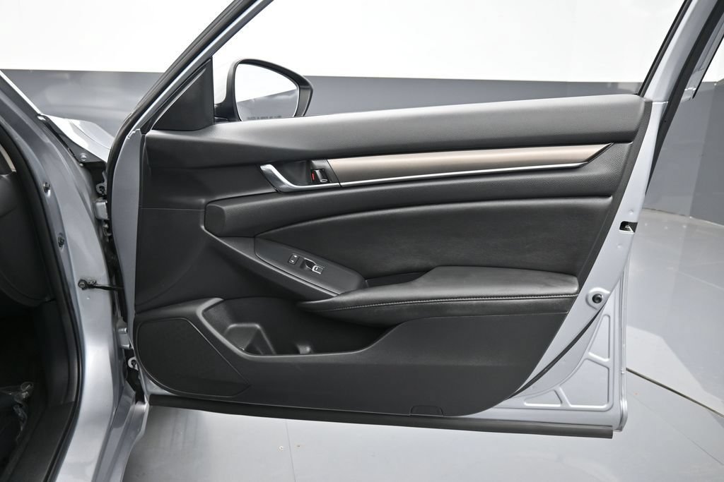 Certified 2019 Honda Accord LX image 34