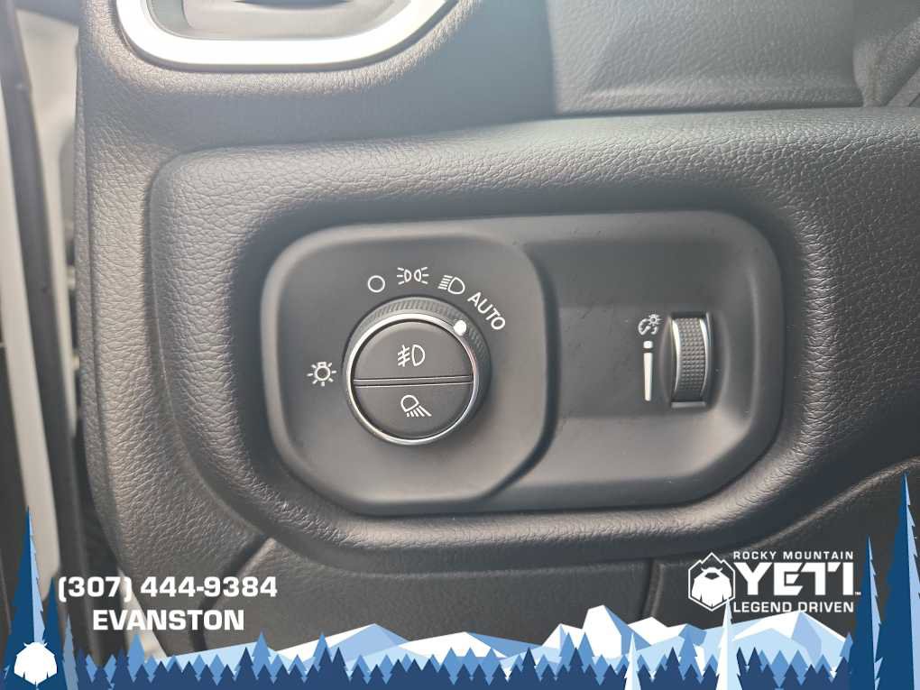 Used 2022 RAM 2500 Big Horn w/ Level C Equiment Group image 28