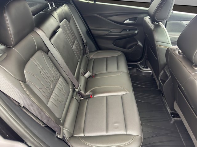 Certified 2025 Buick Envista Avenir image 22