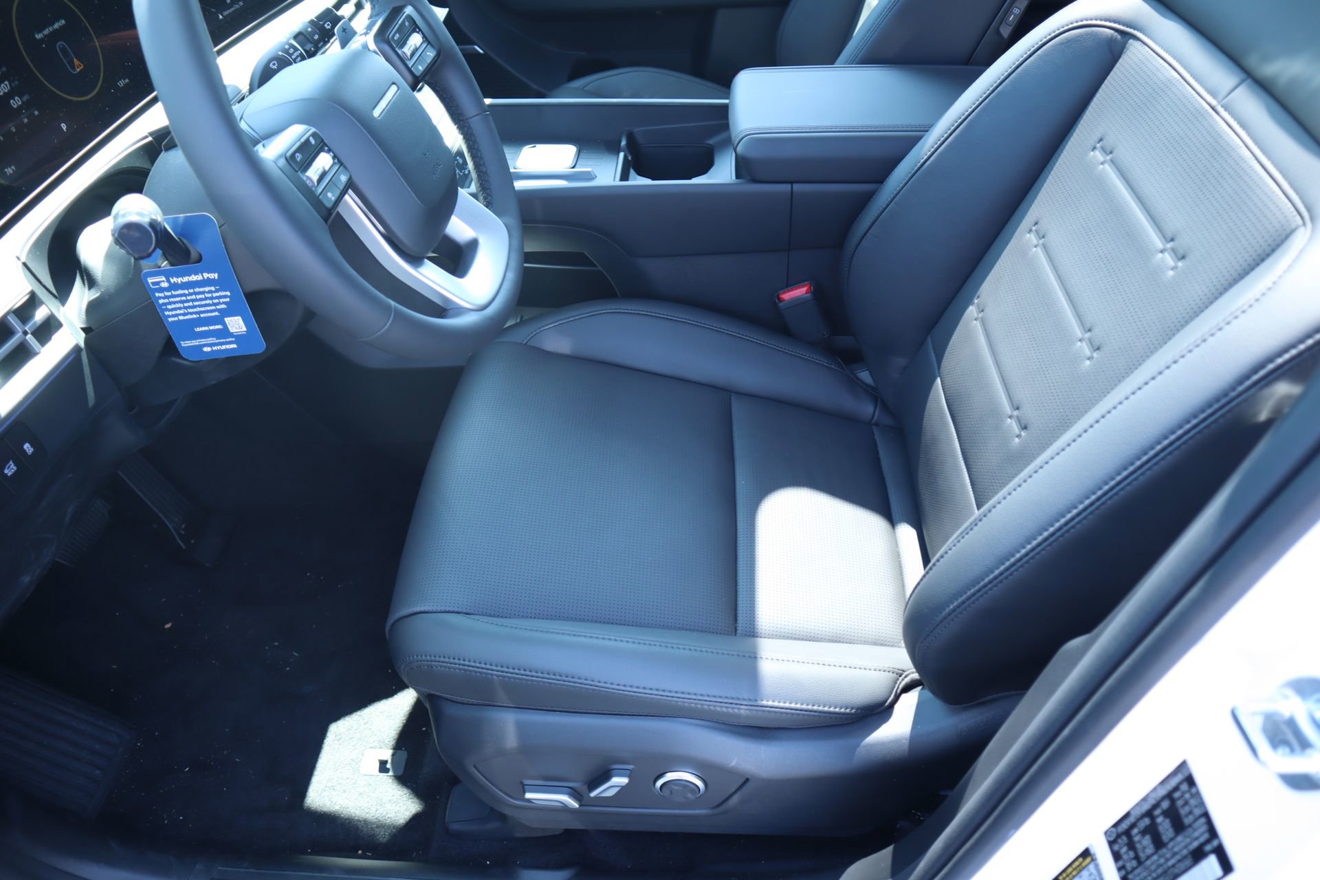 New 2026 Hyundai Santa Fe Limited FWD image 11