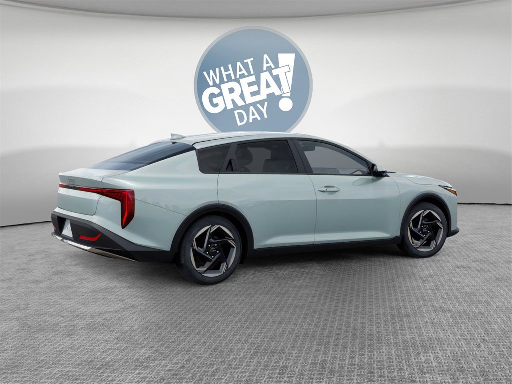 New 2025 Kia K4 EX image 6
