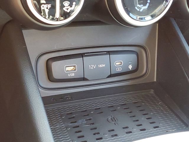 Certified 2023 Hyundai Venue Limited FWD image 29