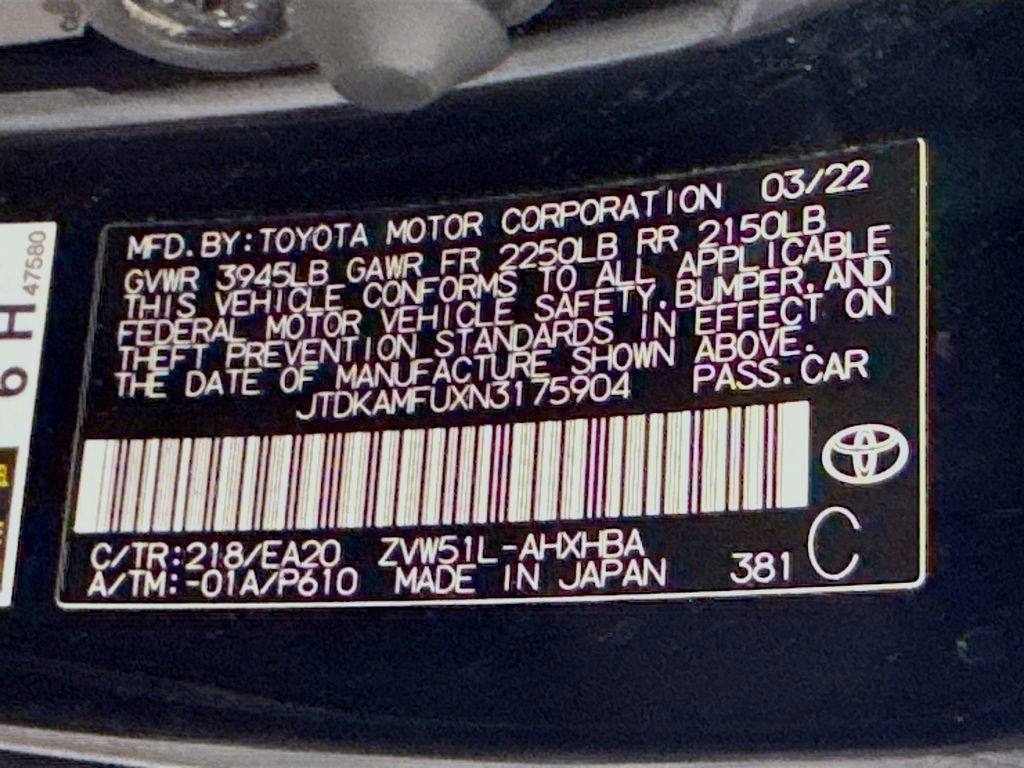 Certified 2022 Toyota Prius FWD image 33