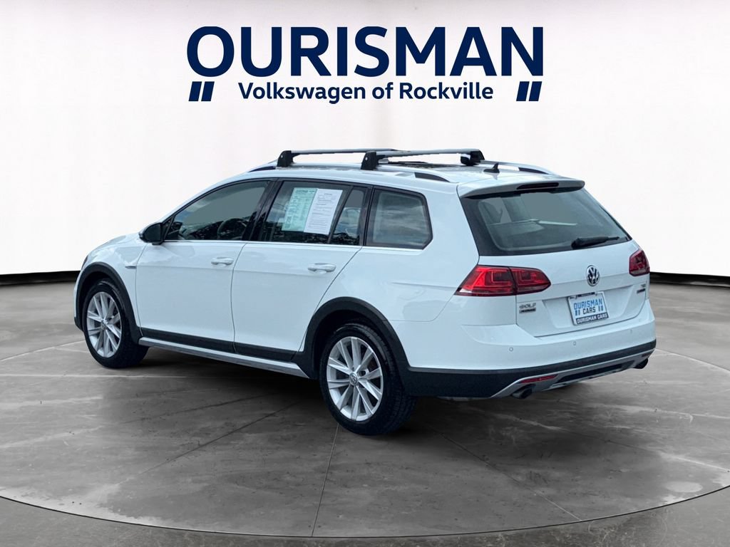 Used 2017 Volkswagen Golf Alltrack SE AWD/4WD image 4
